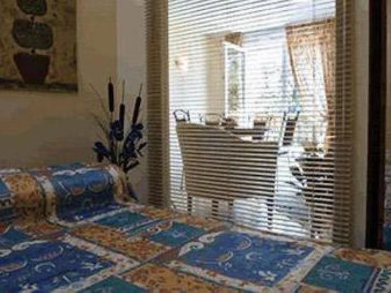 Karma Manoir Des Deux Amants Aparthotel Connelles Luaran gambar