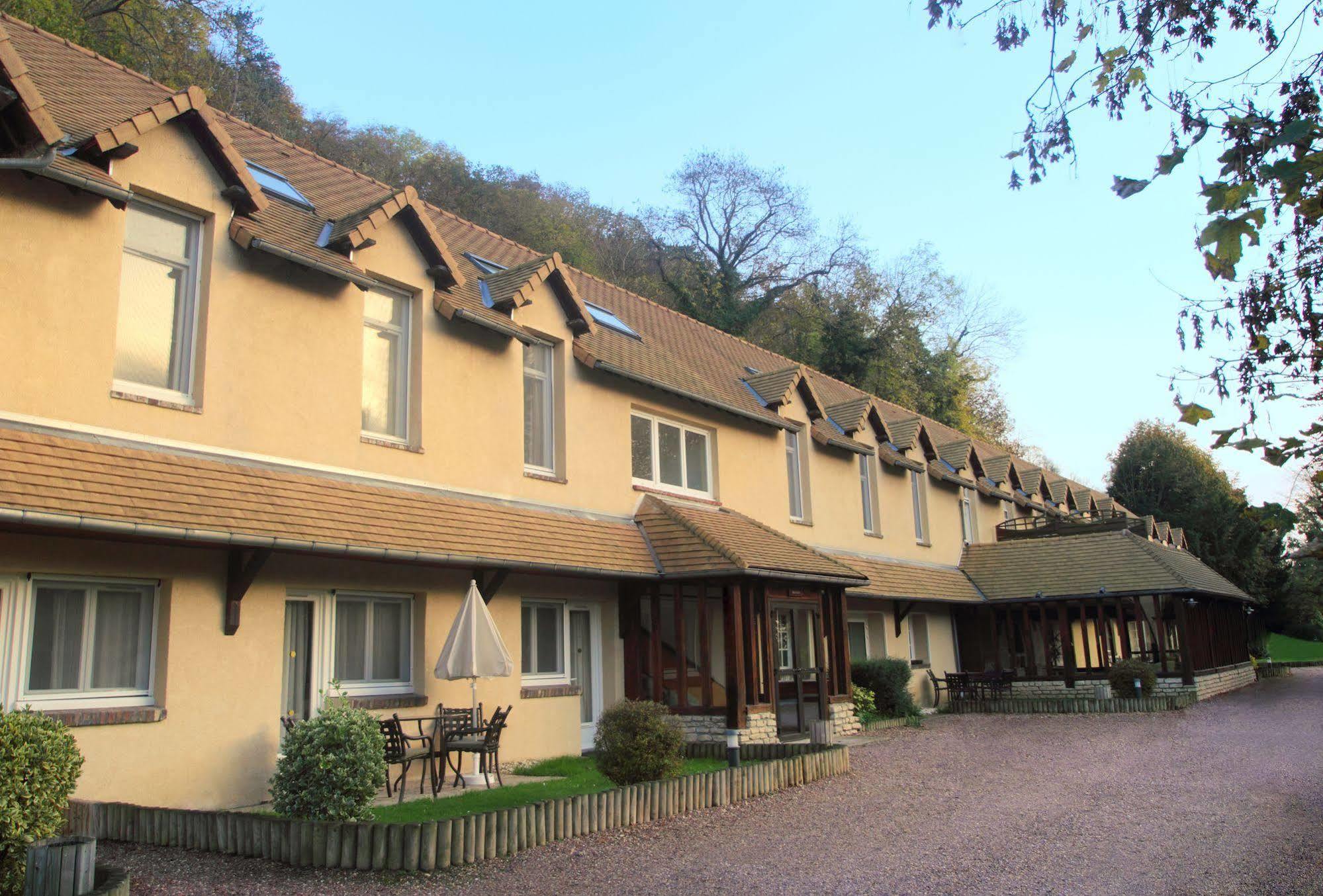 Karma Manoir Des Deux Amants Aparthotel Connelles Luaran gambar